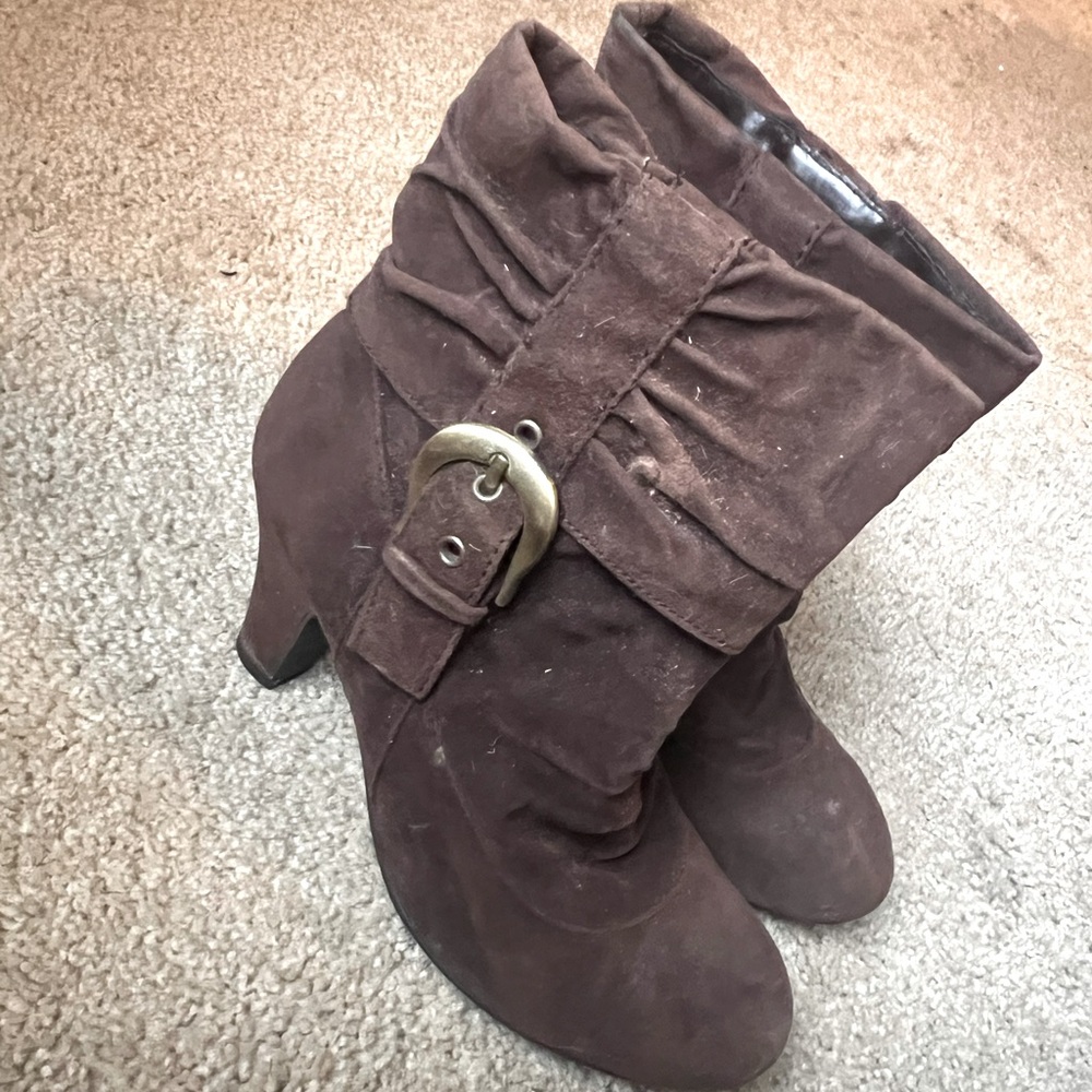 Size 6 Brown High Heel boots